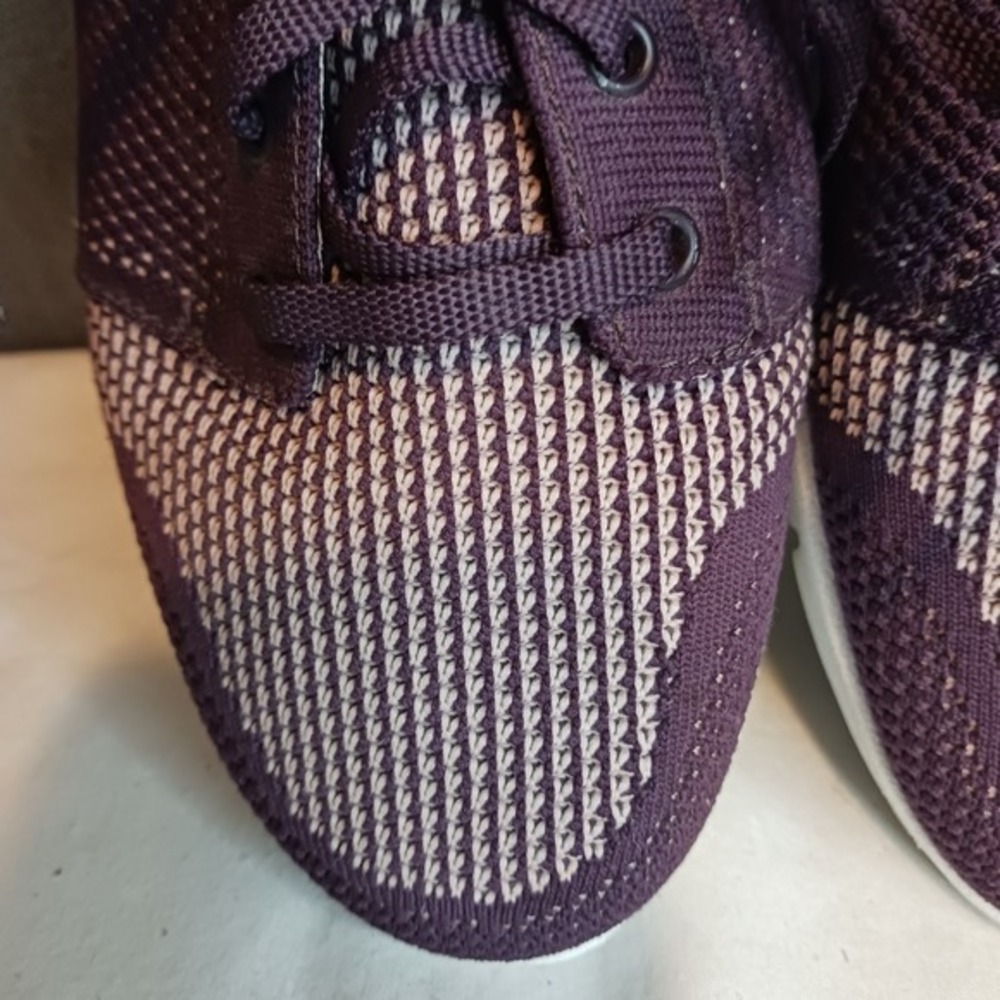 Clarks‎ Cloudsteppers Purple Knit Lace Up Sneakers Comfort Tennis  Shoes 9M - Picture 3 of 9